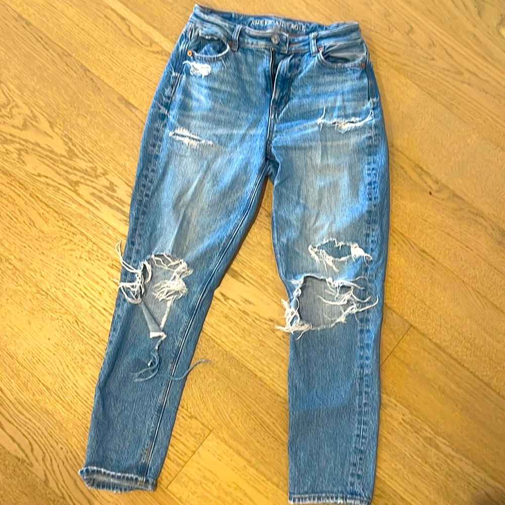 AMERICAN EAGLE Mom Jeans size 0